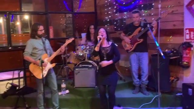 Tizziano GastroBar - Domingo 23 Noviembre - 20:00h